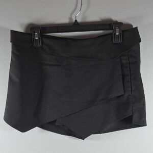 Persun Black Mini Skort
